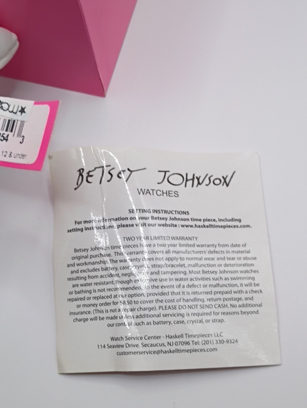 Betsey Johnson White Strap Watch with Pink Heart Face 🩷🤍 - Picture 5 of 16
